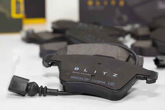 BLITZ  Колодки тормозные дисковые BB0127 OE:34211154221 